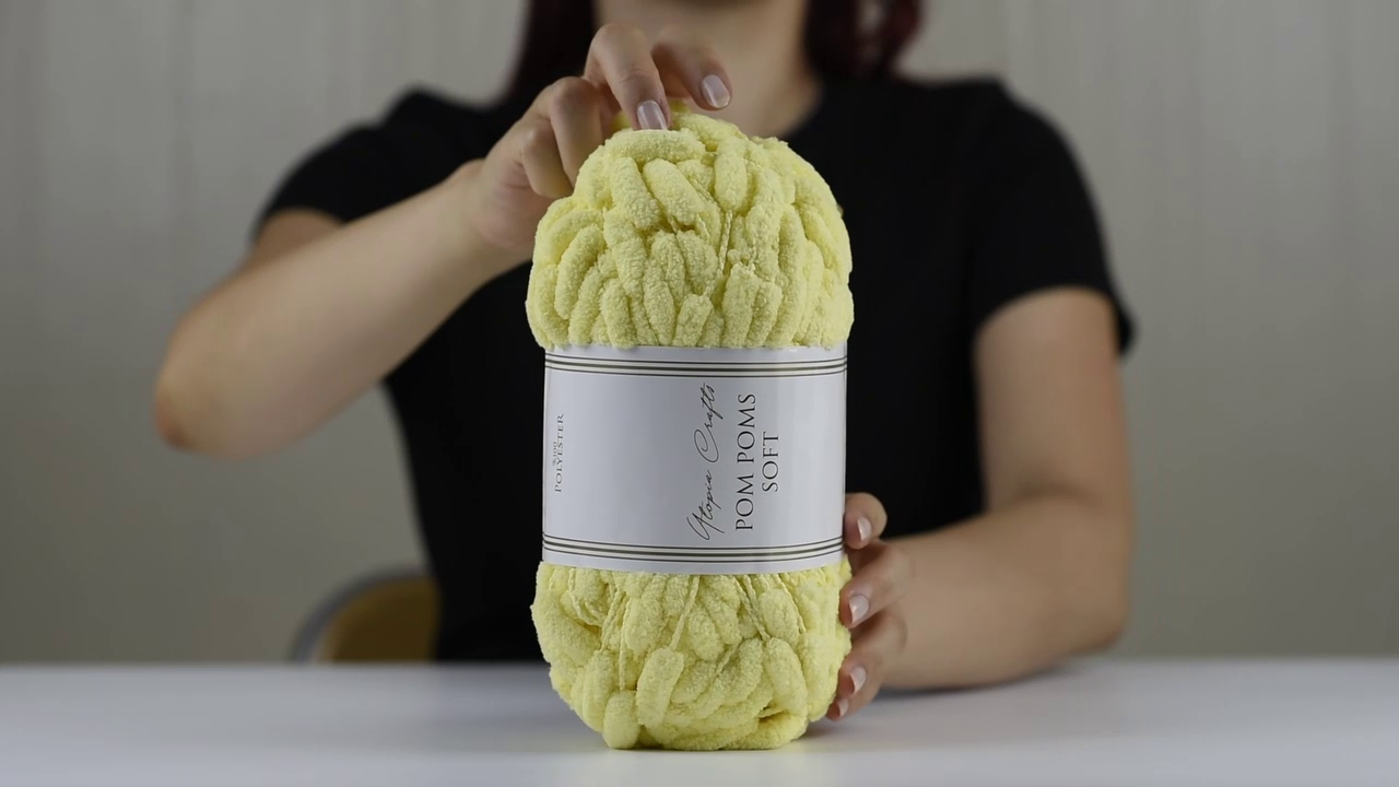 Pom Poms Soft Yarn – 200g, Luxurious Microfiber Polyester for Knitting & Crochet